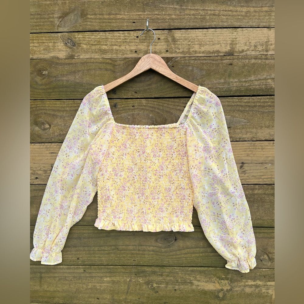 🌸 Yellow Floral Puff Sleeve Smocked Top – Cottagecore Dream 🌸